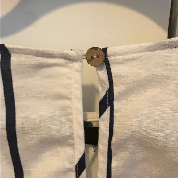 Zara XS bell sleeve linen shirt - Picture 3 of 5